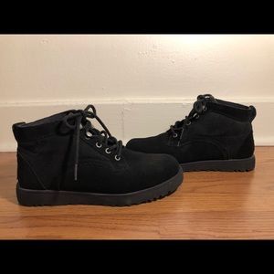 UGG Bethany lace-up ankle boot